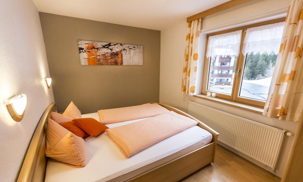 Aparthotel Haus Annette à Schröcken Extérieur photo