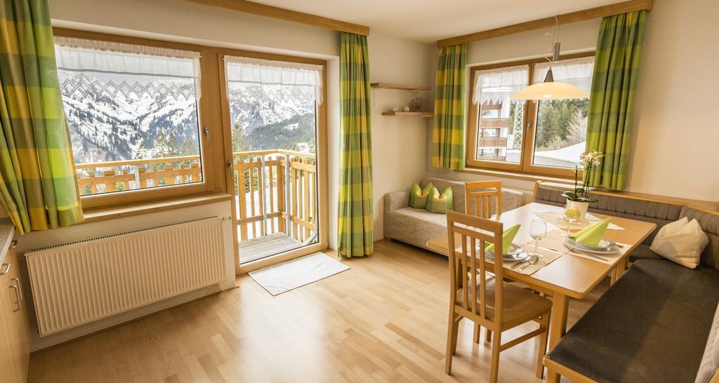 Aparthotel Haus Annette à Schröcken Extérieur photo