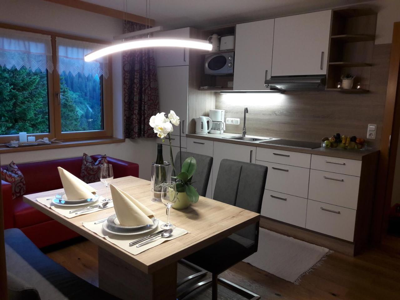 Aparthotel Haus Annette à Schröcken Extérieur photo
